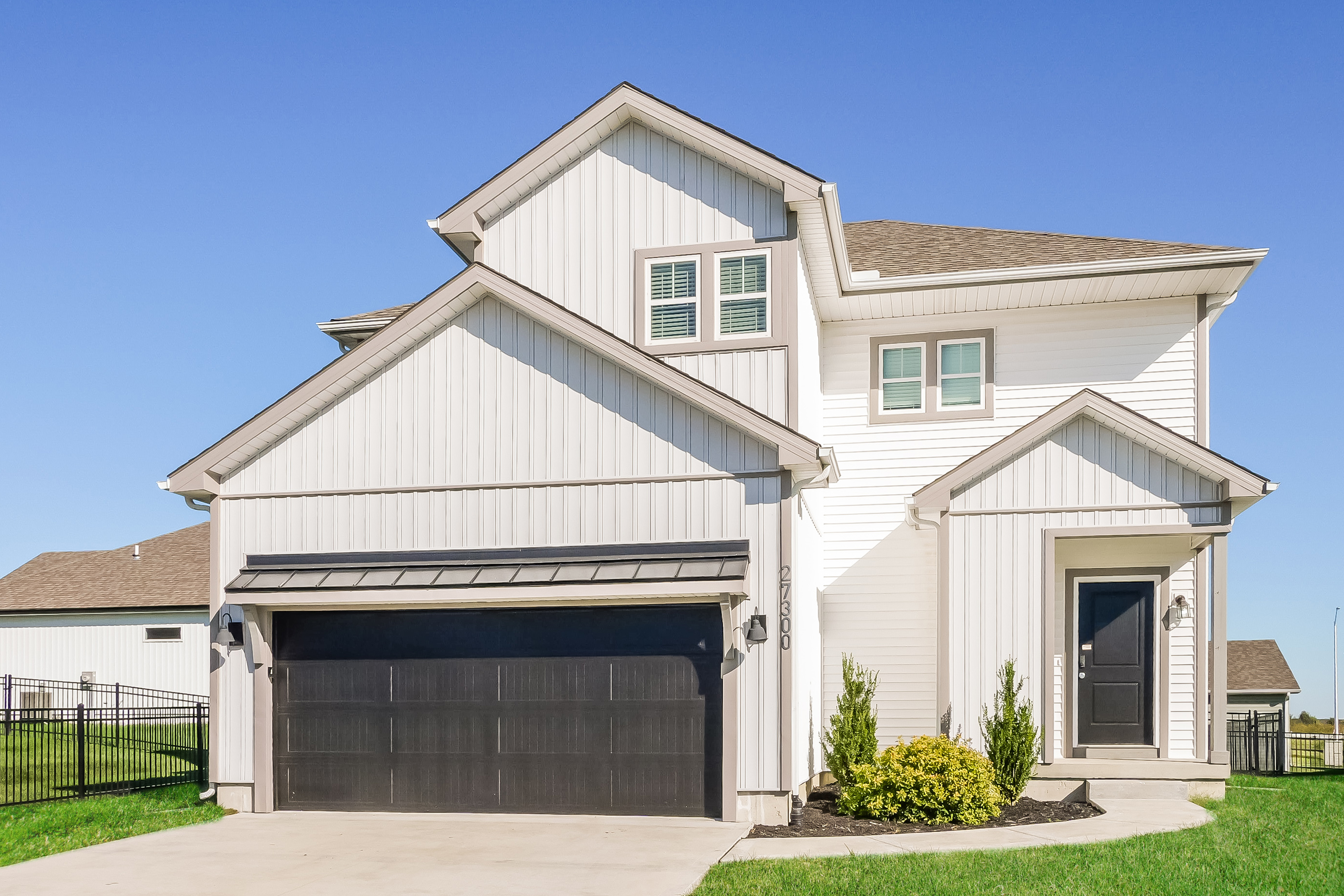 27300 E SYCAMORE ST LEES SUMMIT, MO 64086